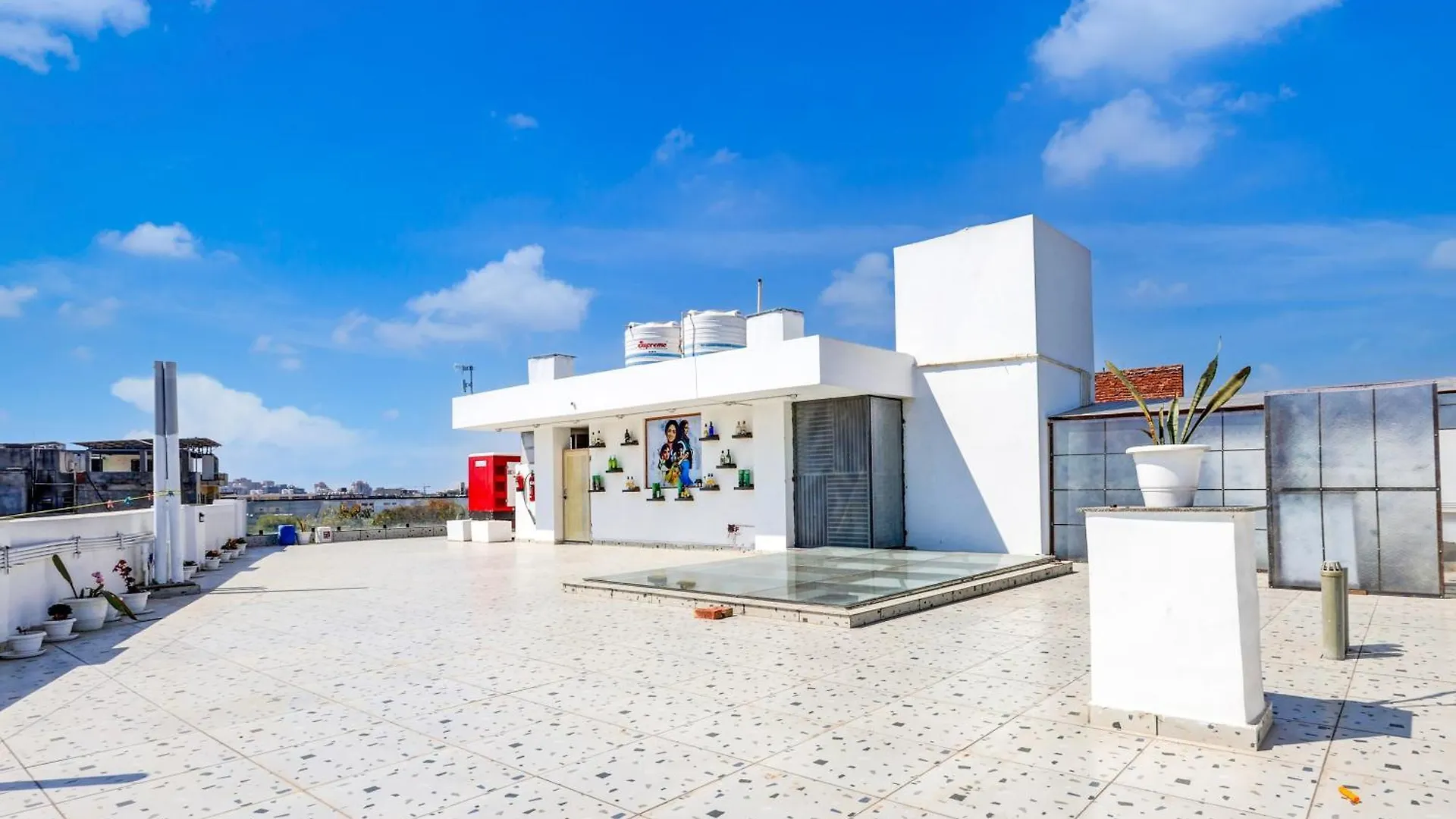 Super Hotel O Tasvi Stayz غورغاون